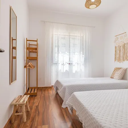 Σπίτι διακοπών Flh House With Terrace *